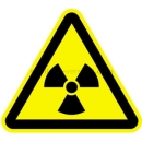 Gefahrenschilder: Warnung vor radioaktiven Stoffen reflektierend